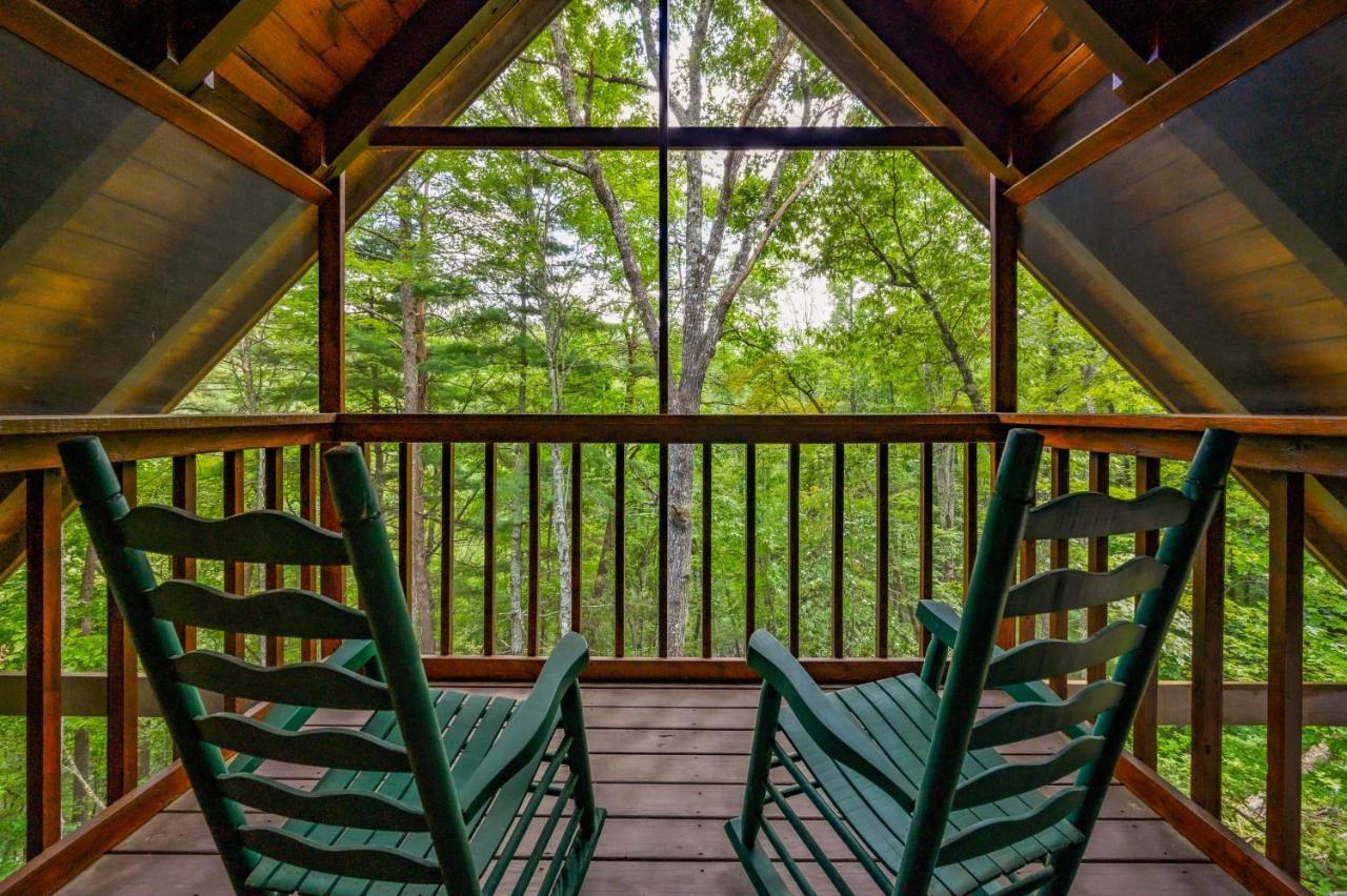 Gypsy Road - Privacy! Log Cabin With Hot Tub, Wifi, Directv And Arcade Sevierville Exterior foto