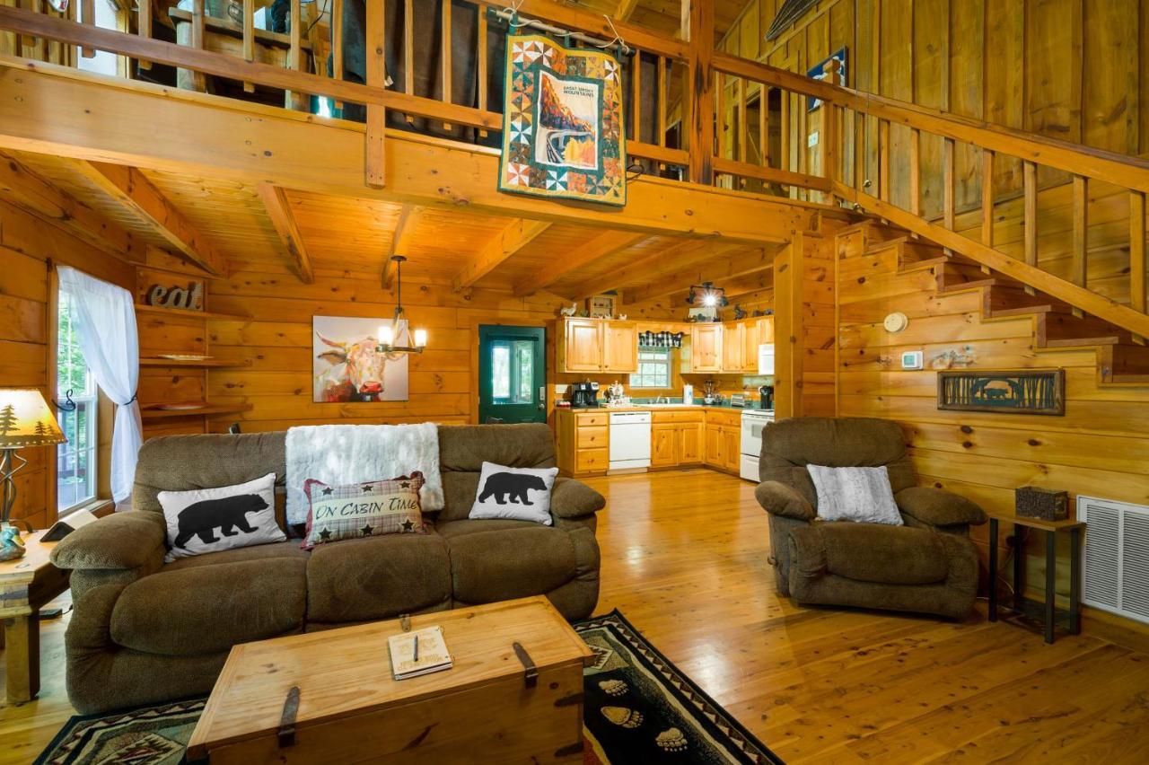 Gypsy Road - Privacy! Log Cabin With Hot Tub, Wifi, Directv And Arcade Sevierville Exterior foto